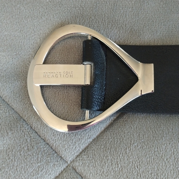 Kenneth Cole Reaction Black Belt w Silver tone Buckle M - Picture 3 of 7